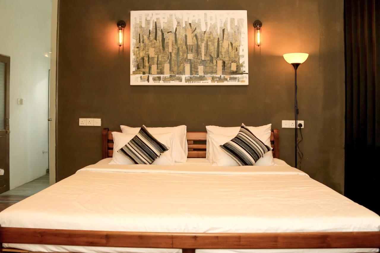 Eden Studio Apartments - 1 Colombo Buitenkant foto